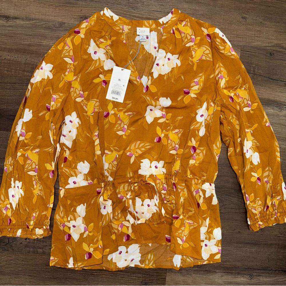 NWT Target A New Day Floral Spring Blouse